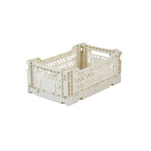 Photo of the Coconut Milk mini foldable crate from Aykasa. The crate is in its 3D state, rather than folded flat.